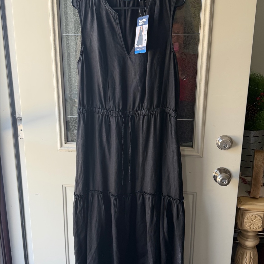 LAST CHANCE 
Lands' End Black Maxi Dress